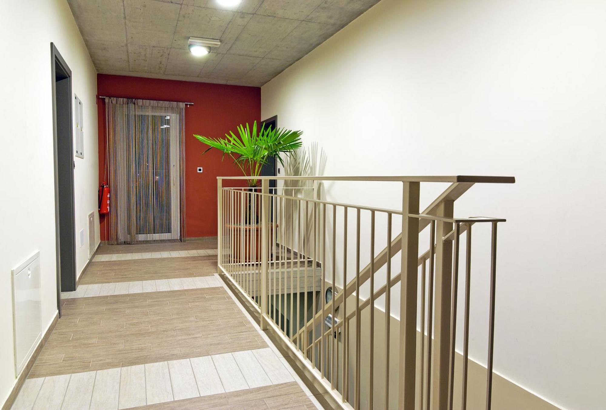 Hostel Plus Caffe Petrovče Zewnętrze zdjęcie